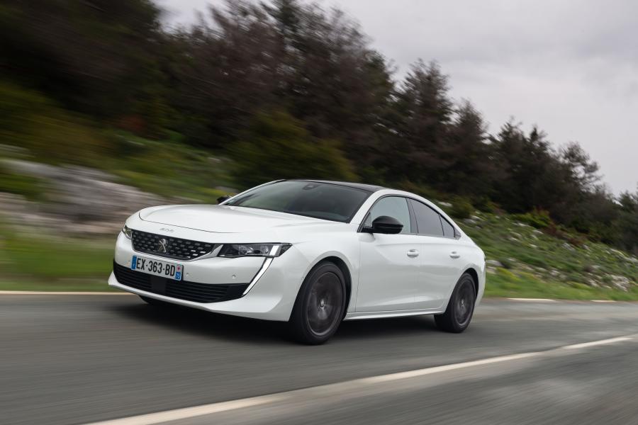  Peugeot 508 GT Line 2018 года  (WW) (фото 25 из 42)
